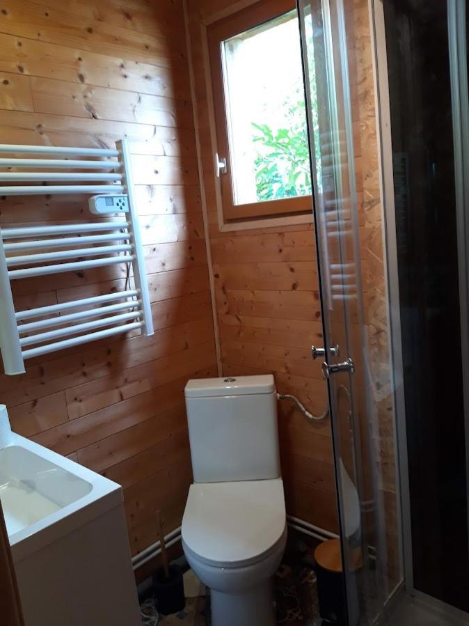 Chalet Chaleureux Avec Parking Garage Motos, Velos La Chapelle-aux-Chasses Exterior photo